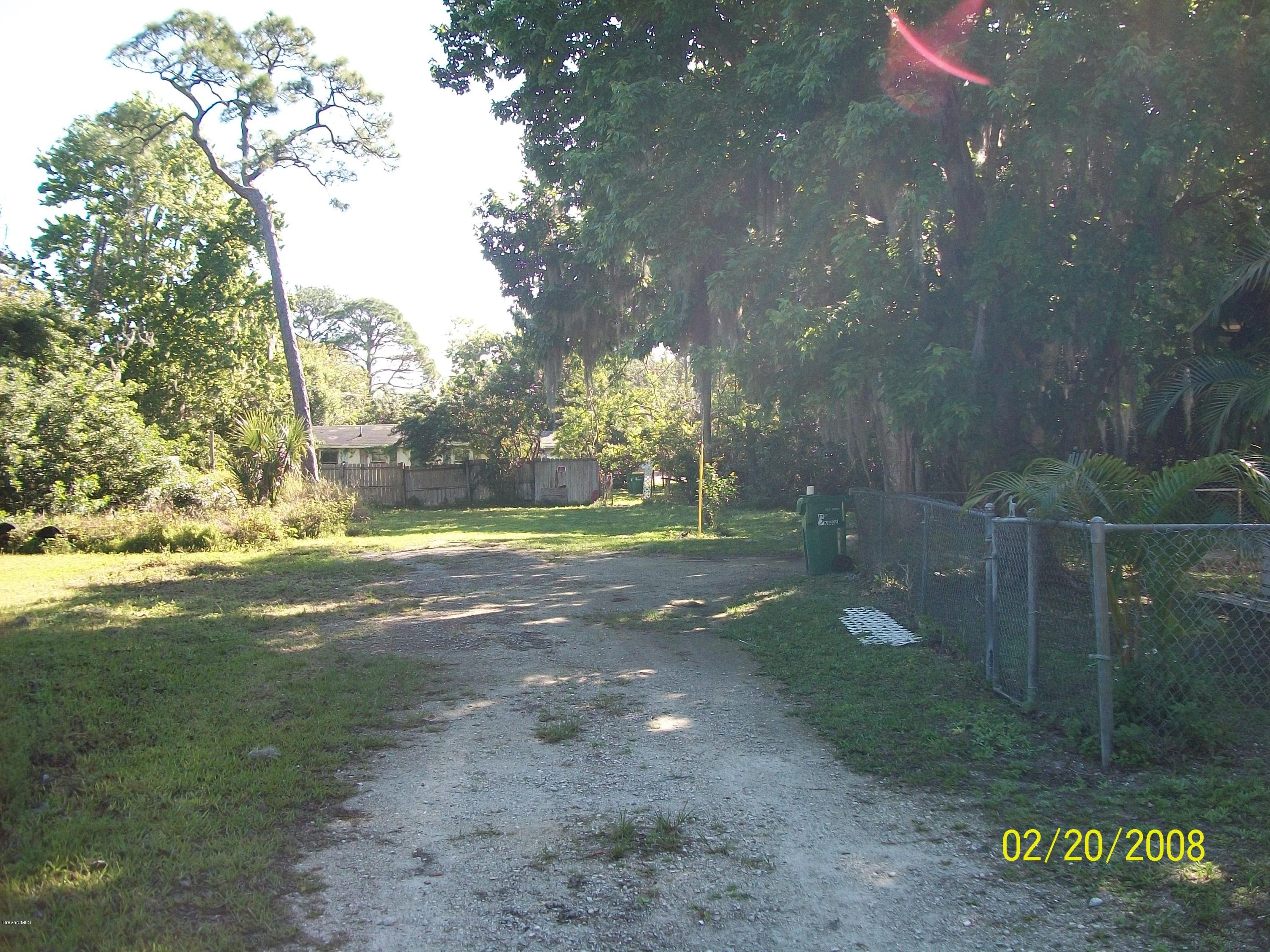 332 Palm Avenue Cocoa, FL 32922 - Photo 6 of 9 100_3417.JPG