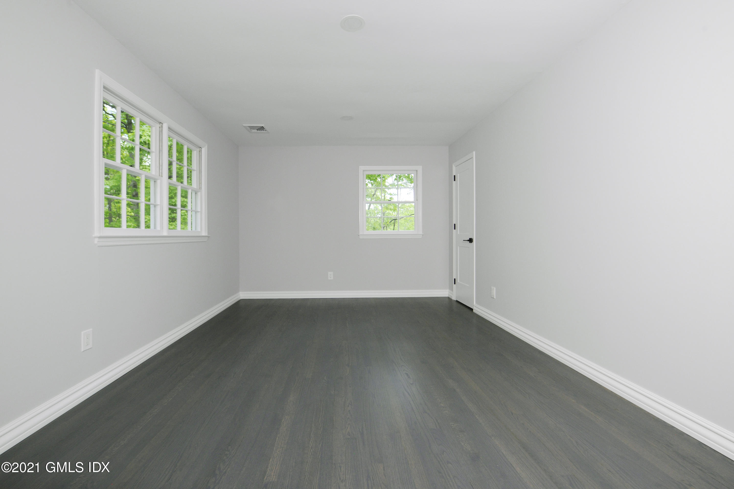 56 Cousins Road Stamford, CT 06903 - Photo 13 of 20 Bed2