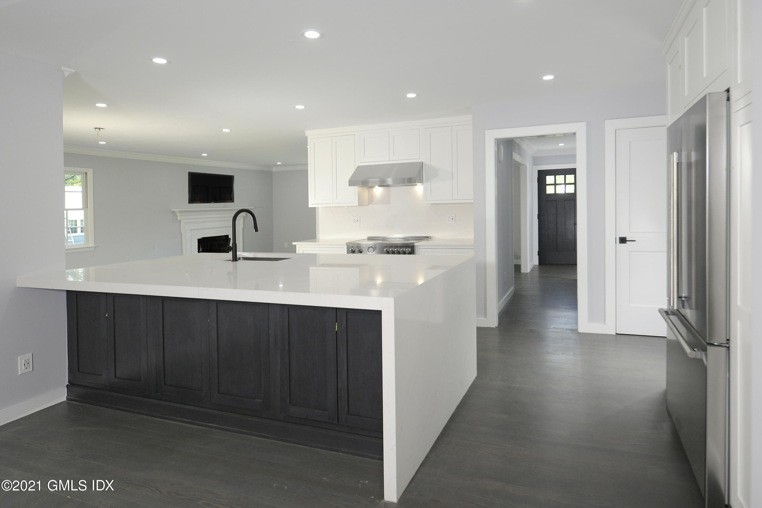 56 Cousins Road Stamford, CT 06903 - Photo 5 of 20 Kitch1