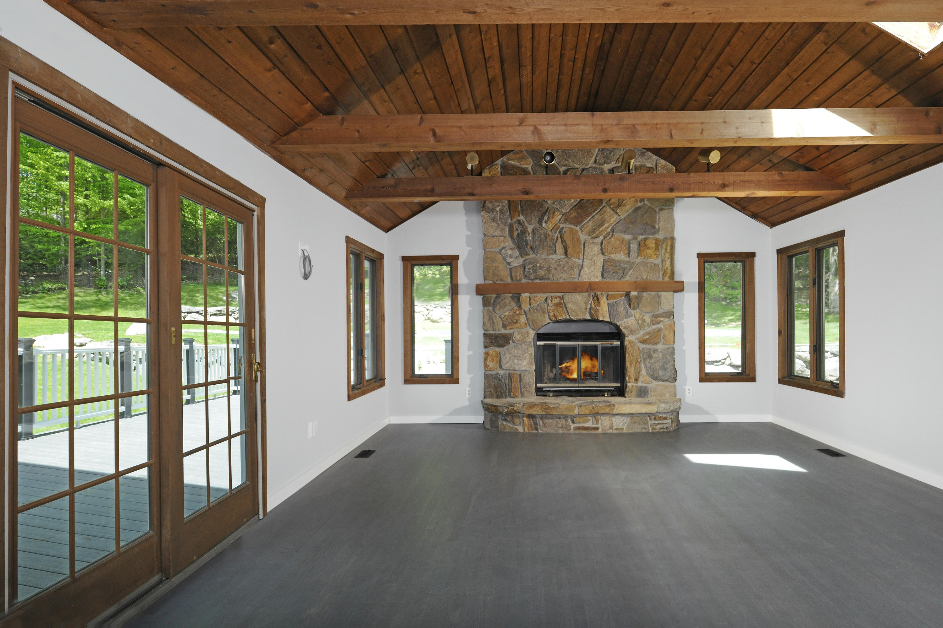 56 Cousins Road Stamford, CT 06903 - Photo 6 of 20 FmlyRm