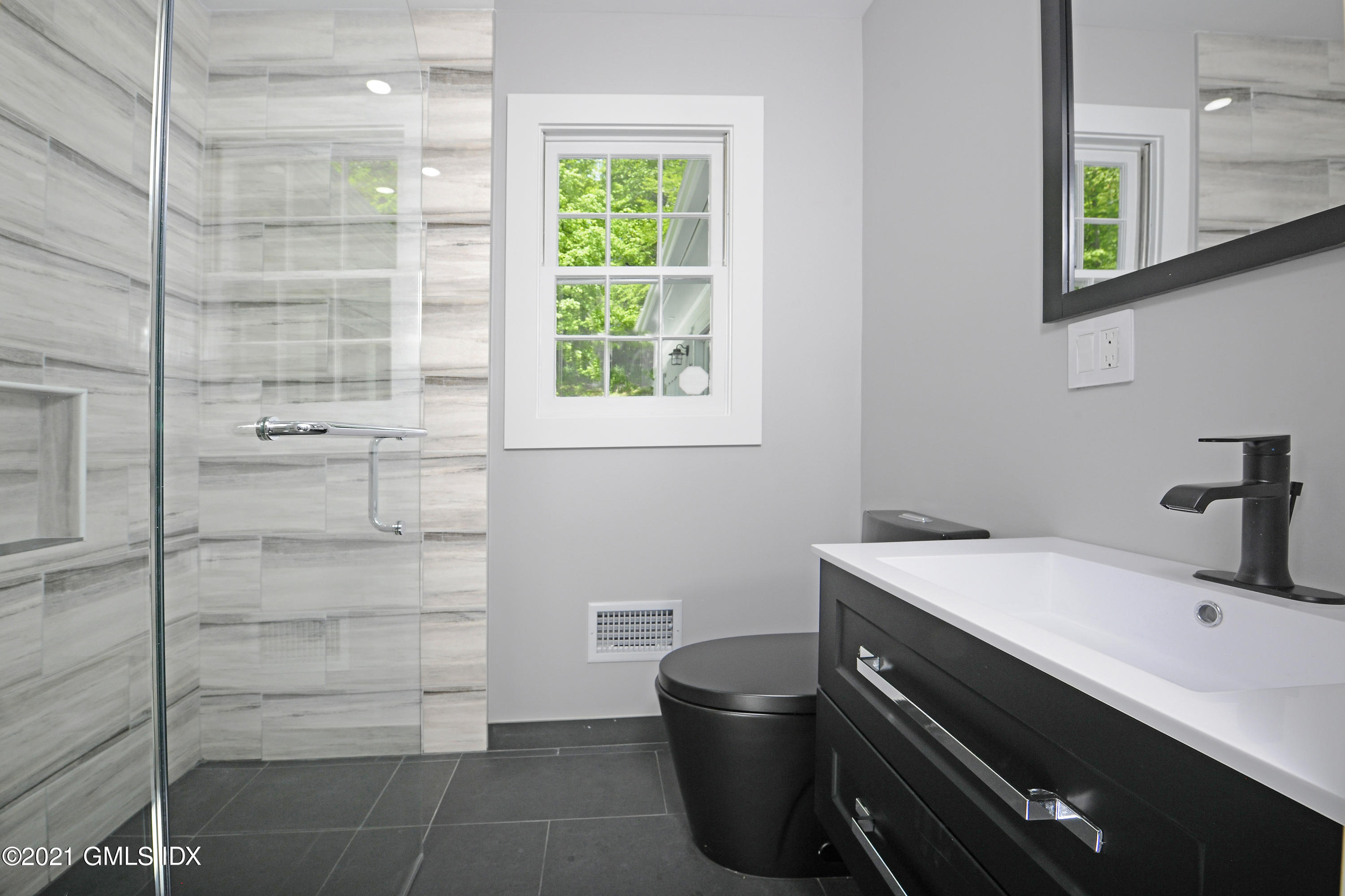 56 Cousins Road Stamford, CT 06903 - Photo 8 of 20 Bath1