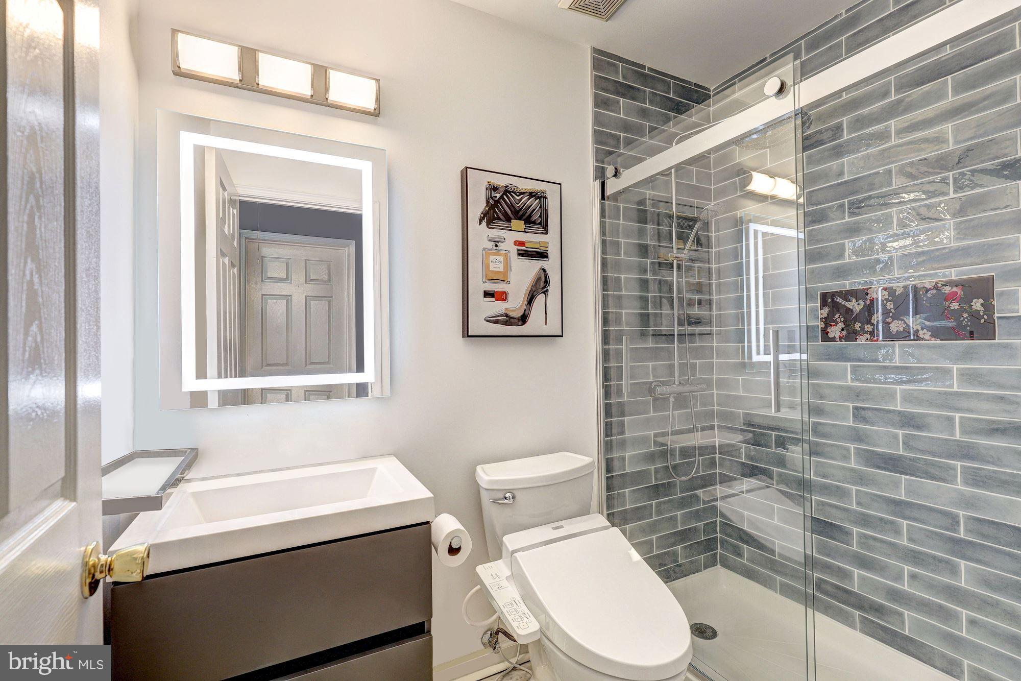 8665 Ridge Road Ellicott City, MD 21043 - Photo 21 of 40 Full Bath
