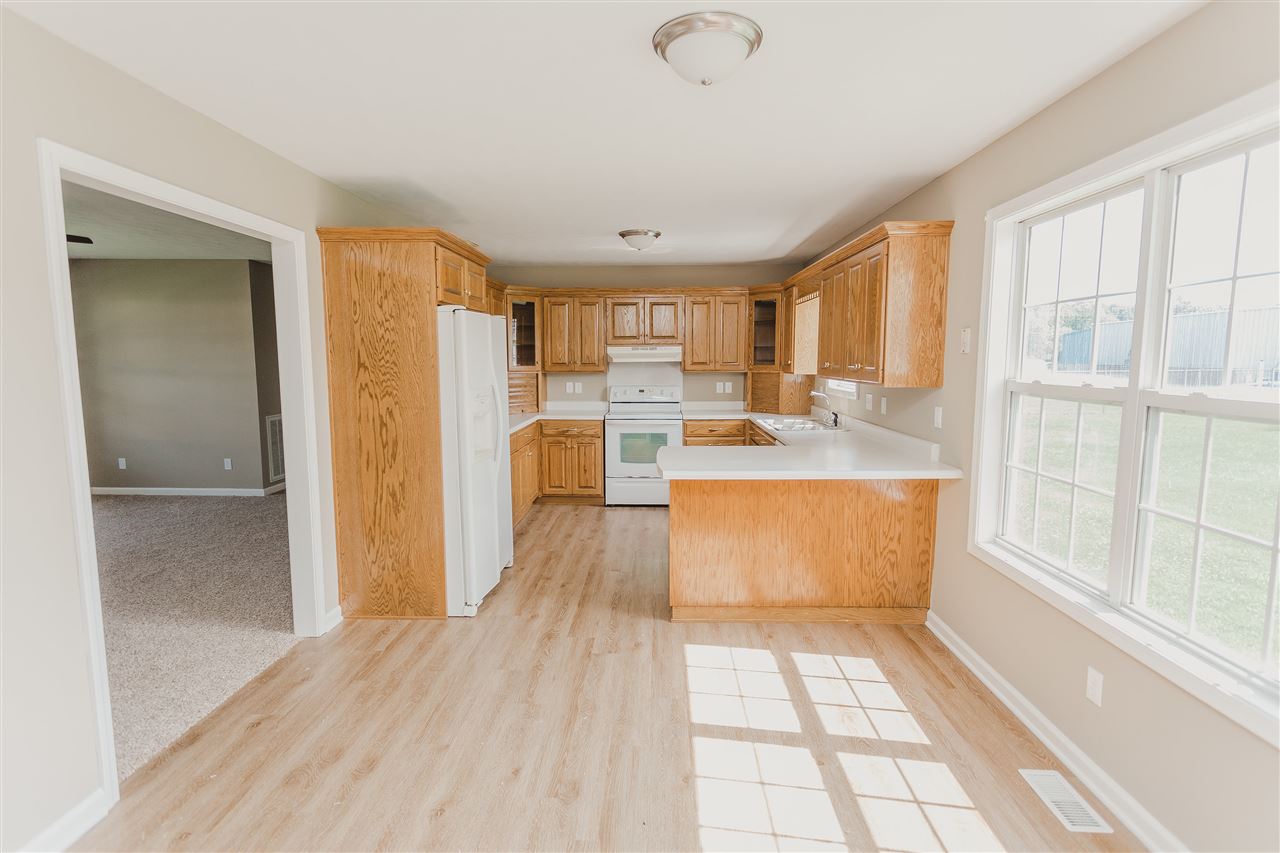 1037 Sportsman Club Road Russellville, KY 42276 - Photo 6 of 33 Gallery Image 6