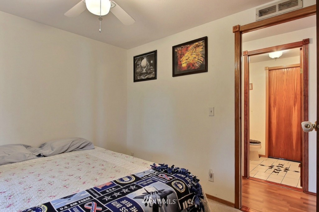 16844 Canal Road Southeast Yelm, WA 98597 - Photo 12 of 15 Gallery Image 12