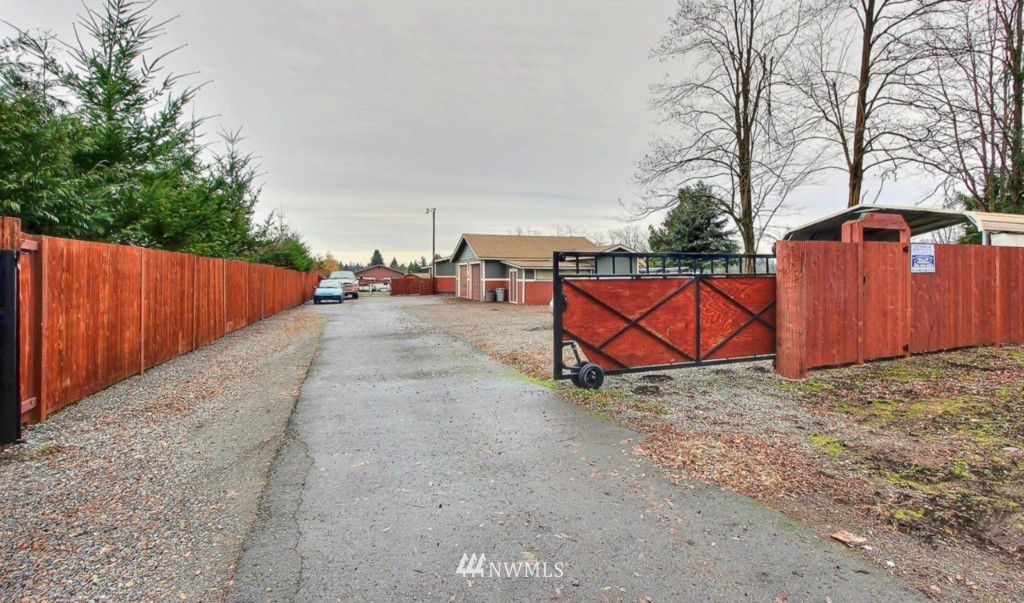 16844 Canal Road Southeast Yelm, WA 98597 - Photo 3 of 15 Gallery Image 3