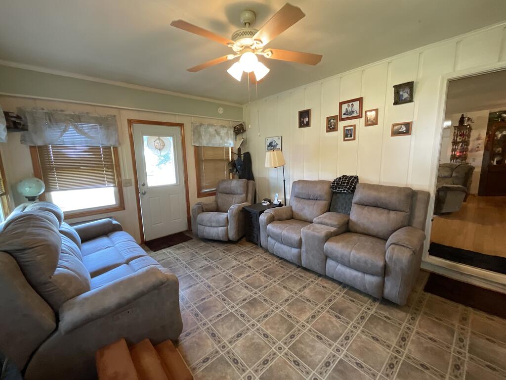 6627 Glade Valley Road Ennice, NC 28623 - Photo 13 of 65 Gallery Image 13