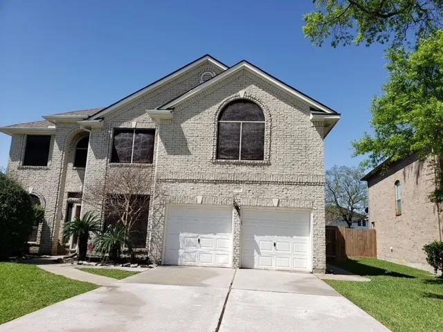 $2,600 | 15118 Carsen Bend Drive, Houston, TX 77049