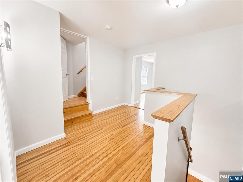 24 Sunderland Avenue Rutherford, NJ 07070 - Photo 19 of 34