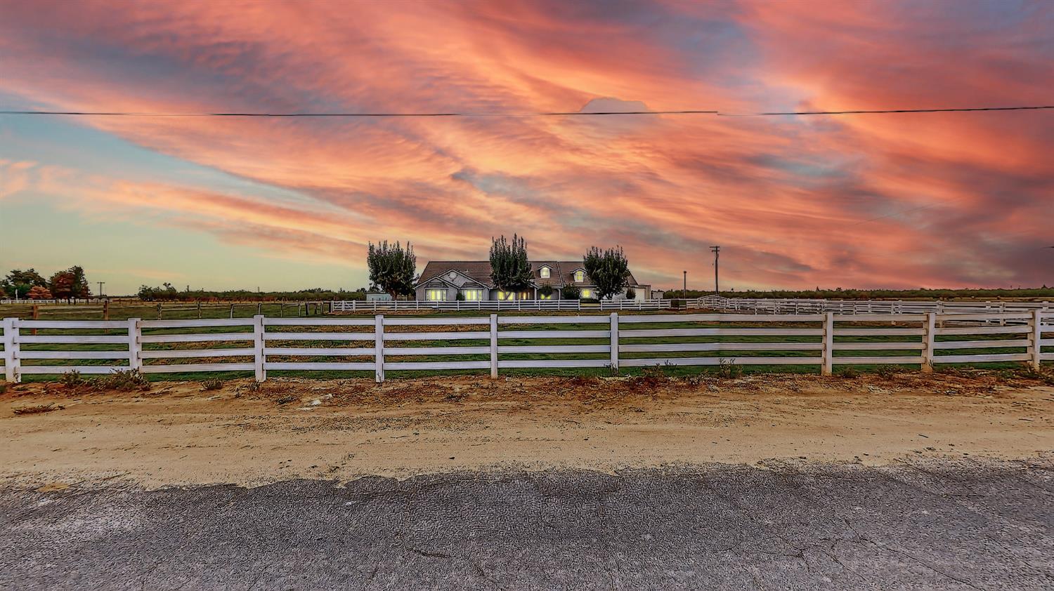 770 Merriam Road Hickman, CA 95323 - Photo 4 of 91 a view of a yard with wooden fence