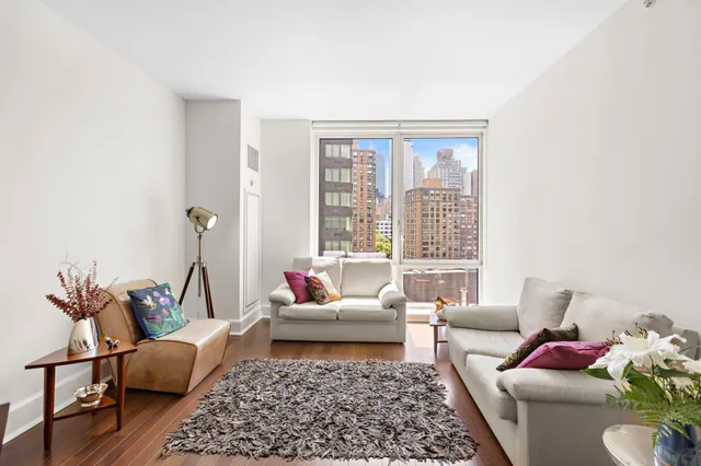 $1,985,000 | 60 Riverside Boulevard, Unit 1106 | Upper West Side
