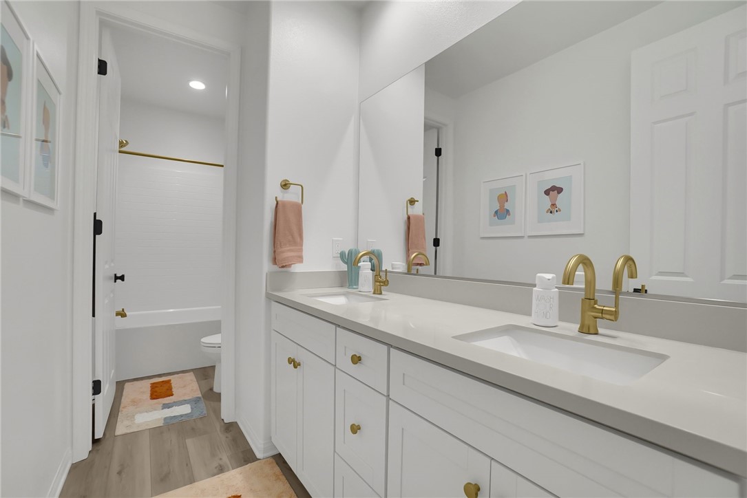 32136 Dymondia Way Temecula, CA 92591 - Photo 26 of 40 a bathroom with a sink and a mirror