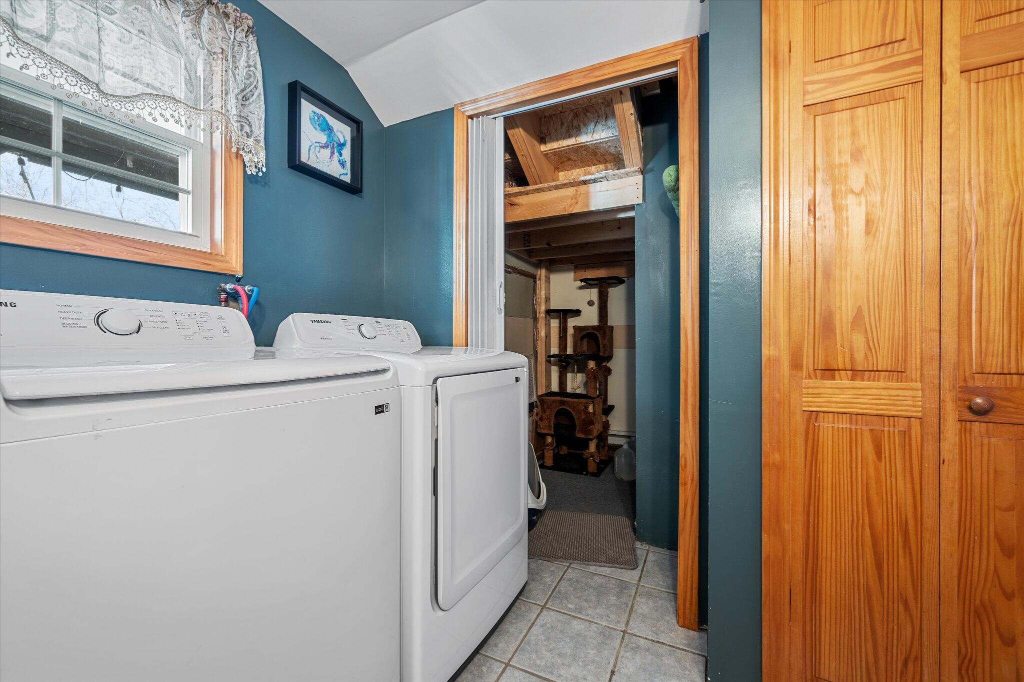 169 Thornton Road Bangor, ME 04401 - Photo 16 of 37 14-Bathroom, Laundry