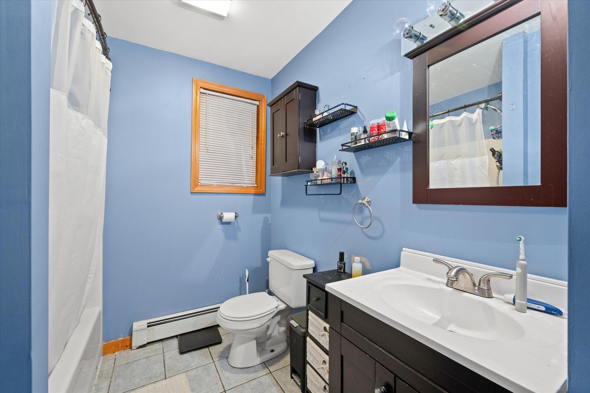 169 Thornton Road Bangor, ME 04401 - Photo 31 of 37 29-Bathroom