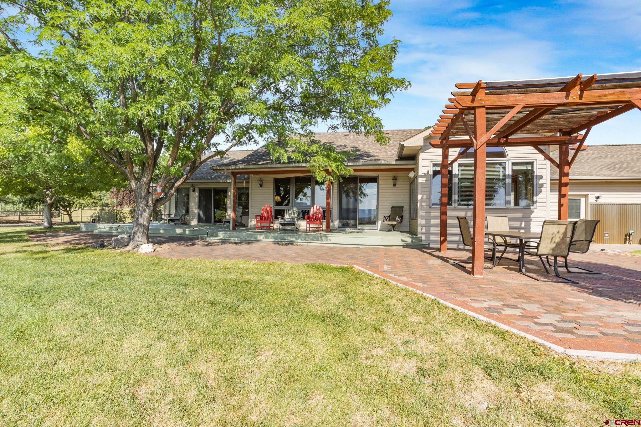 9113 Coogans Bluff Road Austin, CO 81410 - Photo 17 of 22 a view of a water fountain in front of retail shops