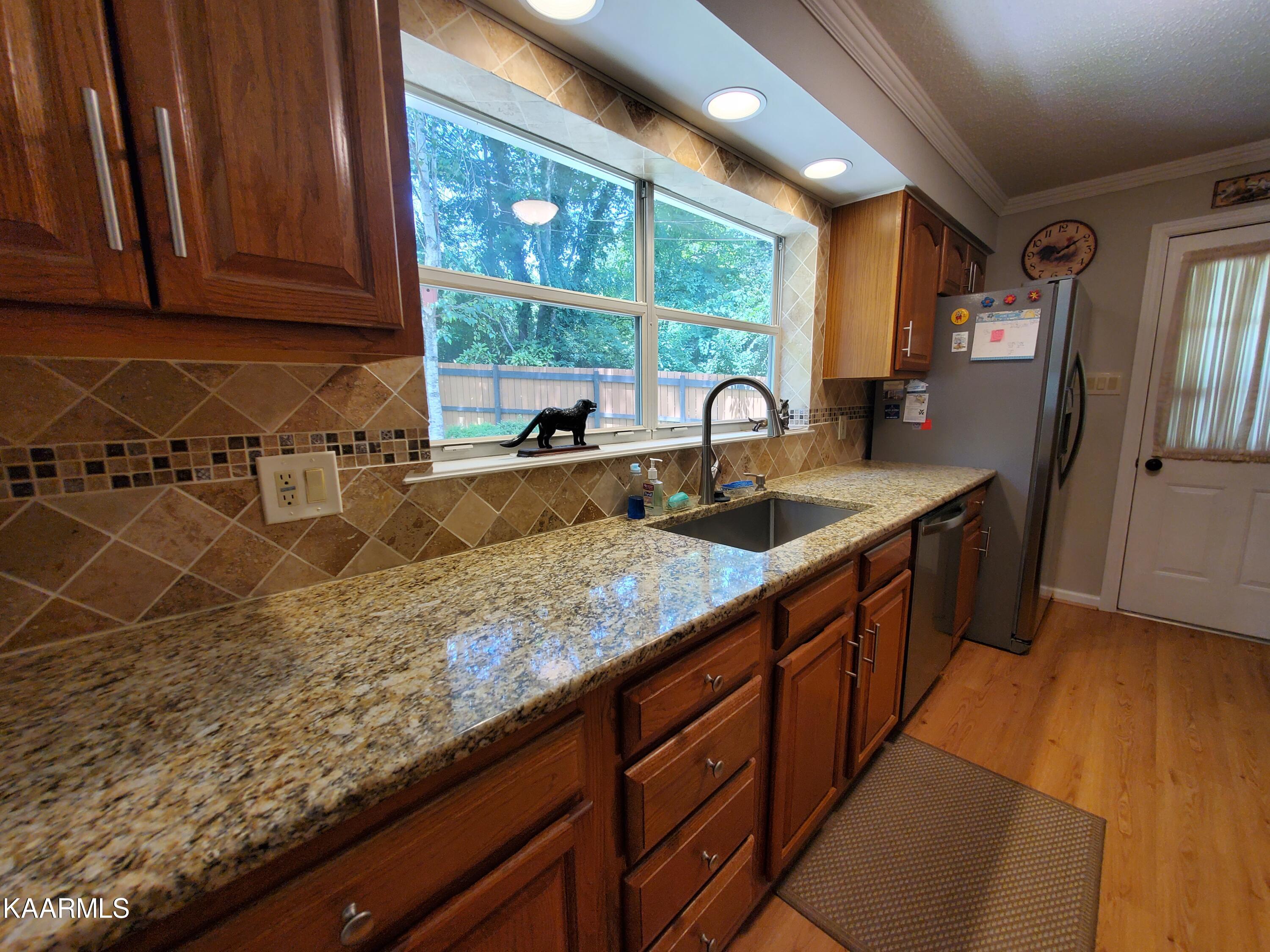 161 Outer Drive Oak Ridge, TN 37830 - Photo 6 of 31 20220604_141111