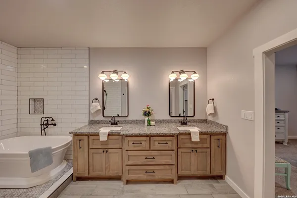 $564,900 | 110 Scott Branch Road, Harper, TX 78631