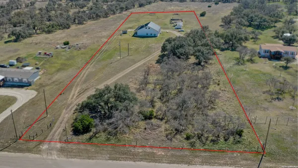 $564,900 | 110 Scott Branch Road, Harper, TX 78631