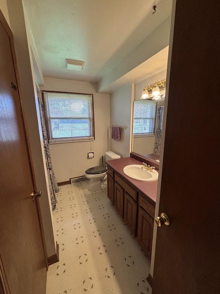 4302 East Park Ridge Lane Sheboygan, WI 53083 - Photo 7 of 10 7) 70450-69eed27b61d68