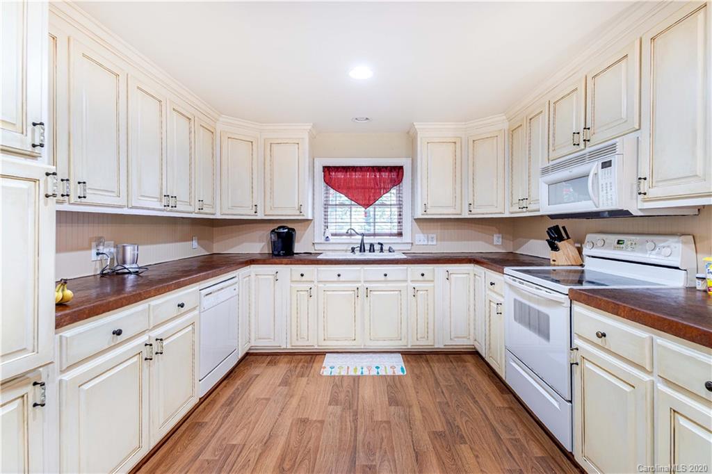 2340 Roland Drive, Unit 17 Monroe, NC 28110 - Photo 3 of 19 Gallery Image 3