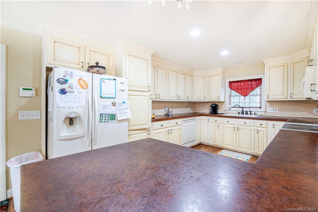 2340 Roland Drive, Unit 17 Monroe, NC 28110 - Photo 4 of 19 Gallery Image 4