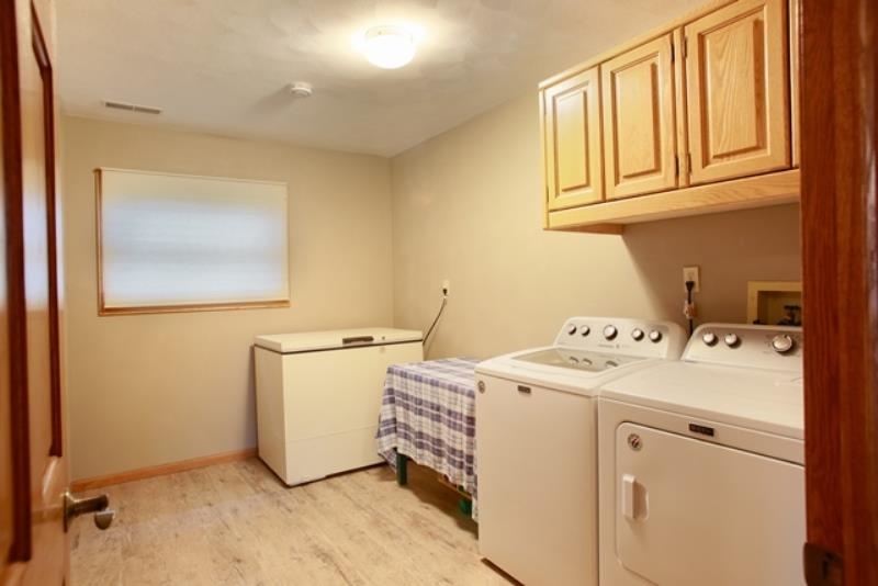 6727 North 5 Corners Road Lena, IL 61048 - Photo 8 of 20 a utility room with dryer and washer