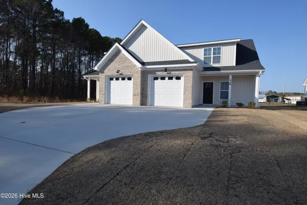 $1,800 | 704 Abigail Taylor Drive, Unit B, Greenville, NC 27834