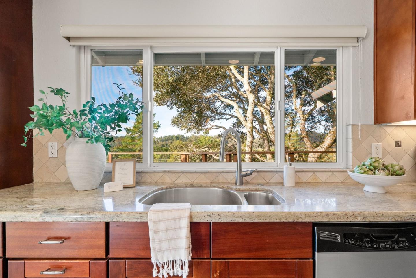 1044 Pleasant Valley Road Aptos, CA 95003 - Photo 15 of 41