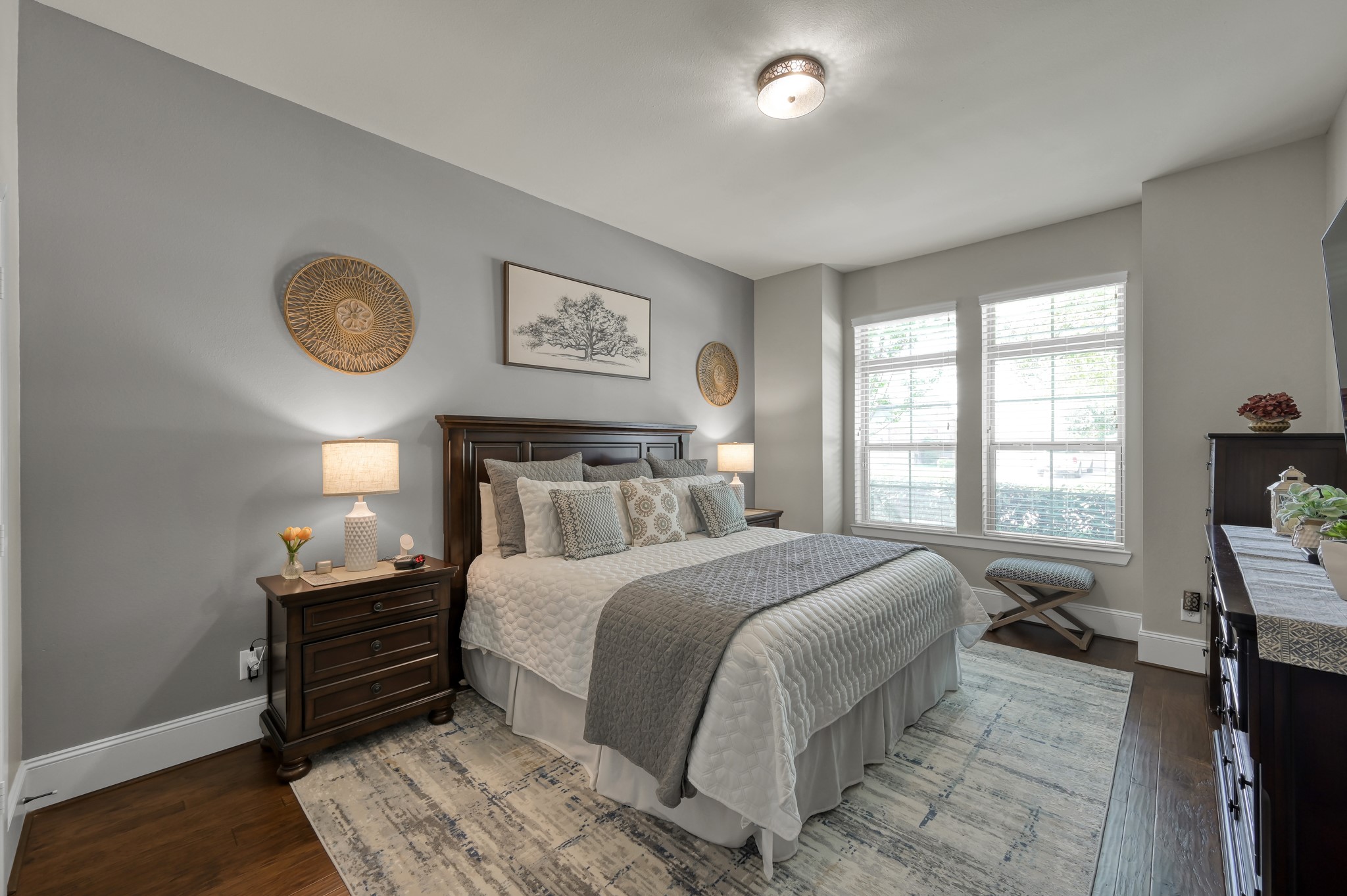 31742 Serrano Bluff Lane Spring, TX 77386 - Photo 15 of 40 Guest or Mother in-law suite downstairs w/ private bathroom.