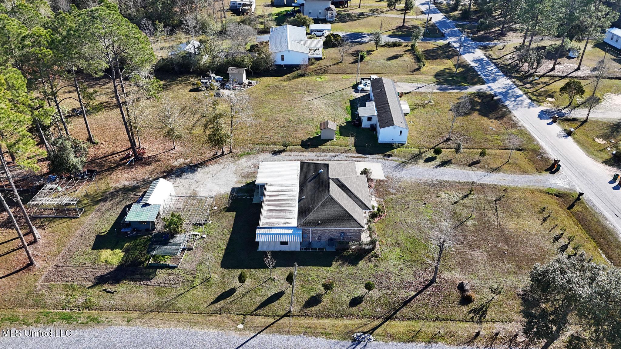 7216 Larkin Place West Biloxi, MS 39532 - Photo 27 of 33 7216 W Larkin Place-27
