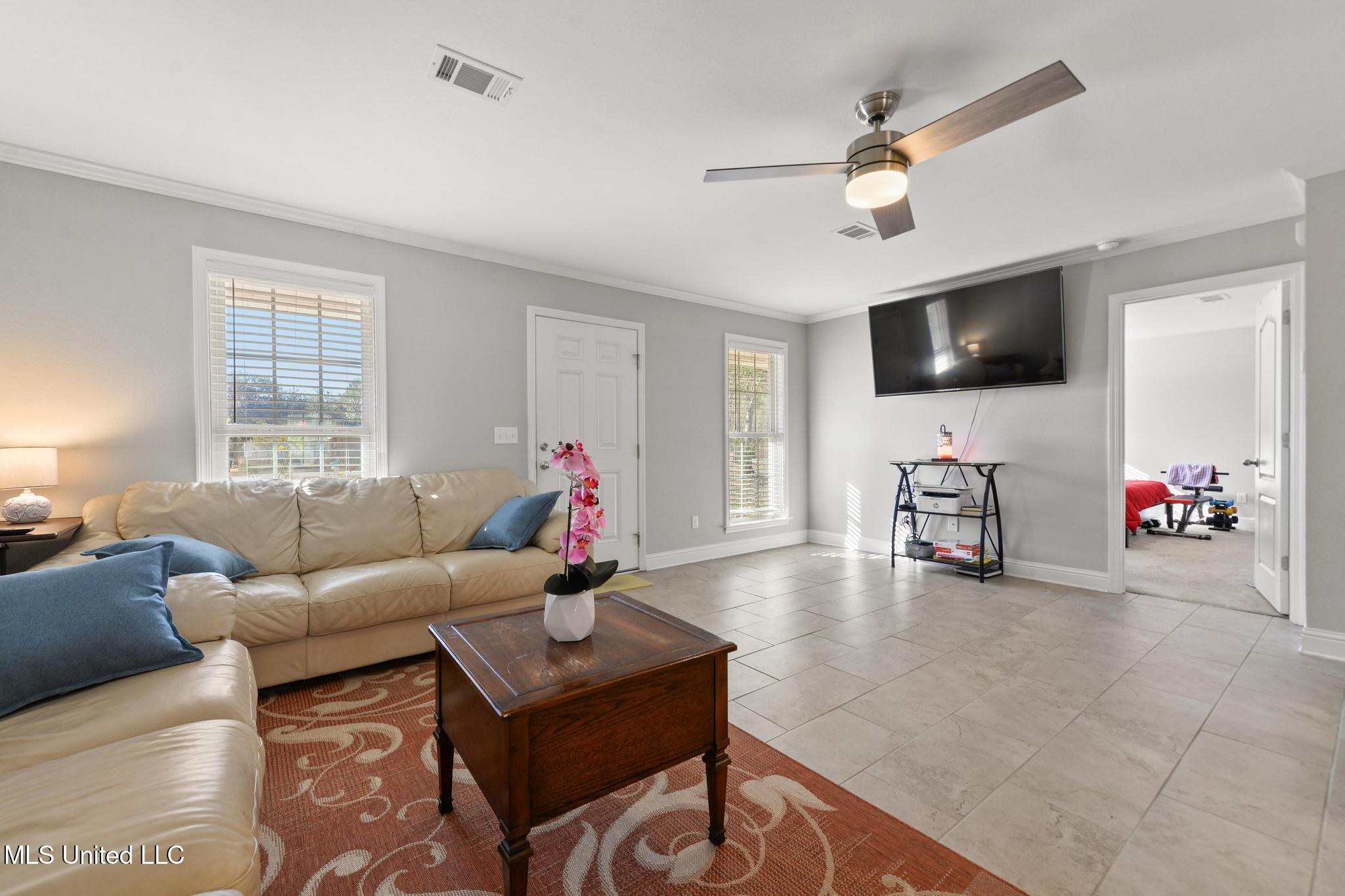 7216 Larkin Place West Biloxi, MS 39532 - Photo 5 of 33 7216 W Larkin Place-5