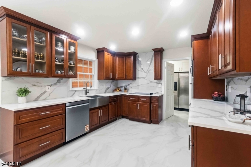 56 Union Hill Road Morris Plains, NJ 07950 - Photo 6 of 36