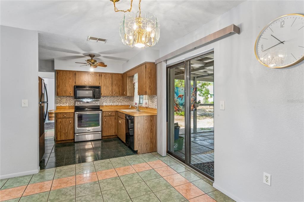 14345 Missouri Skylark Road Weeki Wachee, FL 34614 - Photo 16 of 46