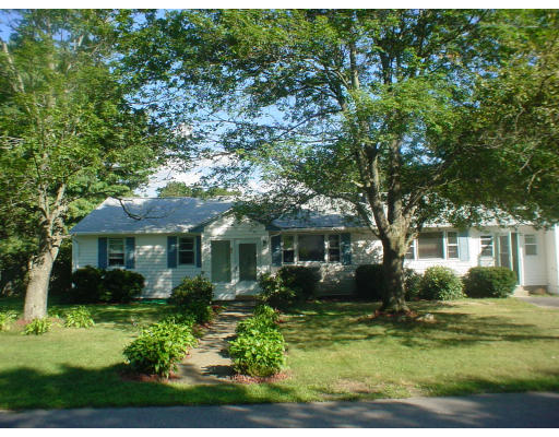 51 Essex Road Sharon, MA 02067 - Photo 1 of 18 Gallery Image 1