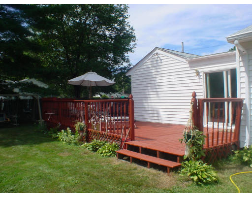51 Essex Road Sharon, MA 02067 - Photo 16 of 18 Gallery Image 16