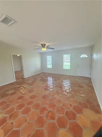 $1,750 | 610 North Eugenia Street, Orange Grove, TX 78372