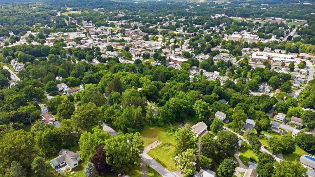 236-240 Grandview Street Bennington, VT 05201 - Photo 11 of 14