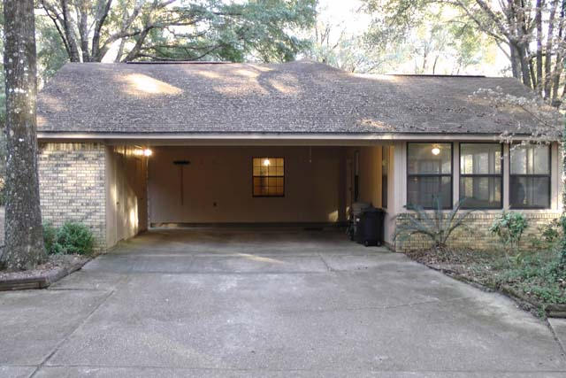 3845 Poverty Creek Road Crestview, FL 32539 - Photo 13 of 32 a front view of house with yard