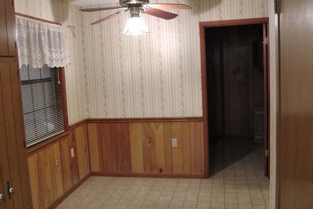 3845 Poverty Creek Road Crestview, FL 32539 - Photo 7 of 32 a view of walk in closet