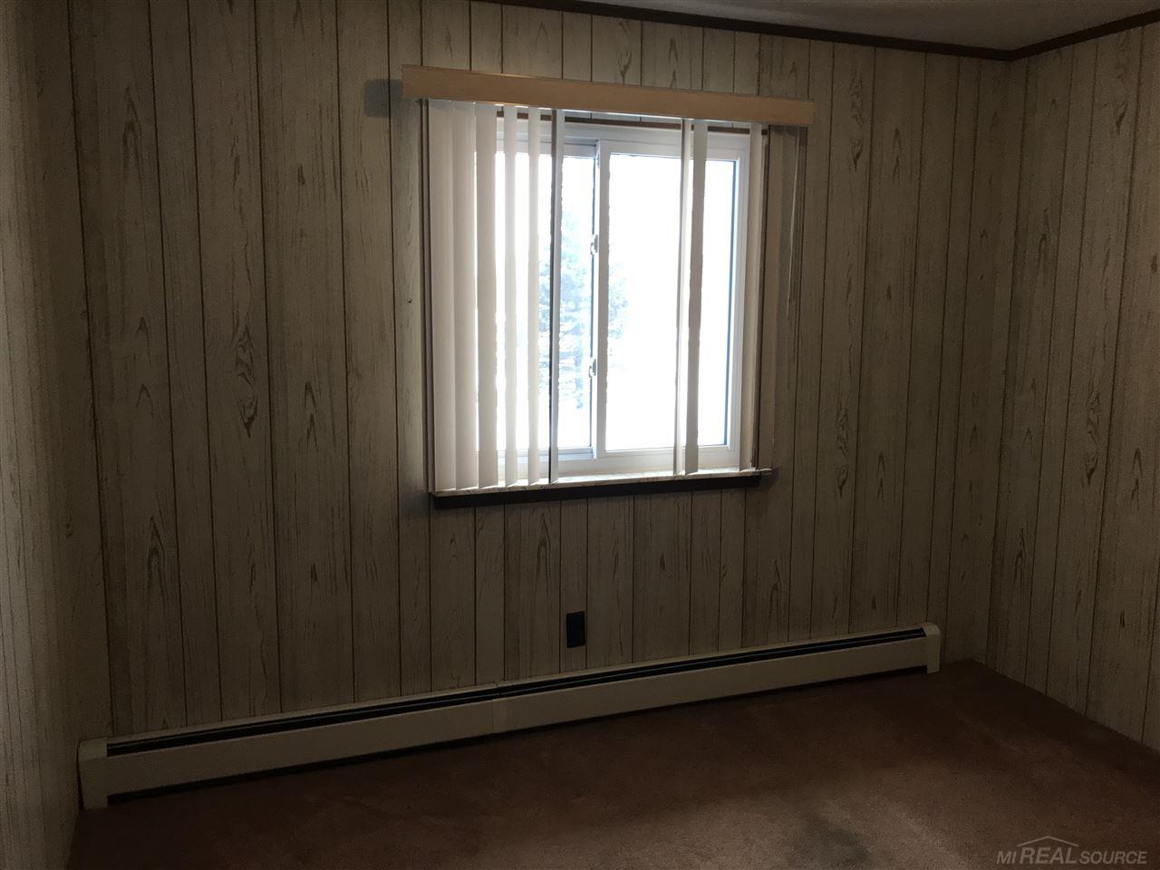 1617 Palms Road Columbus, MI 48063 - Photo 35 of 55 31370529-34.JPG