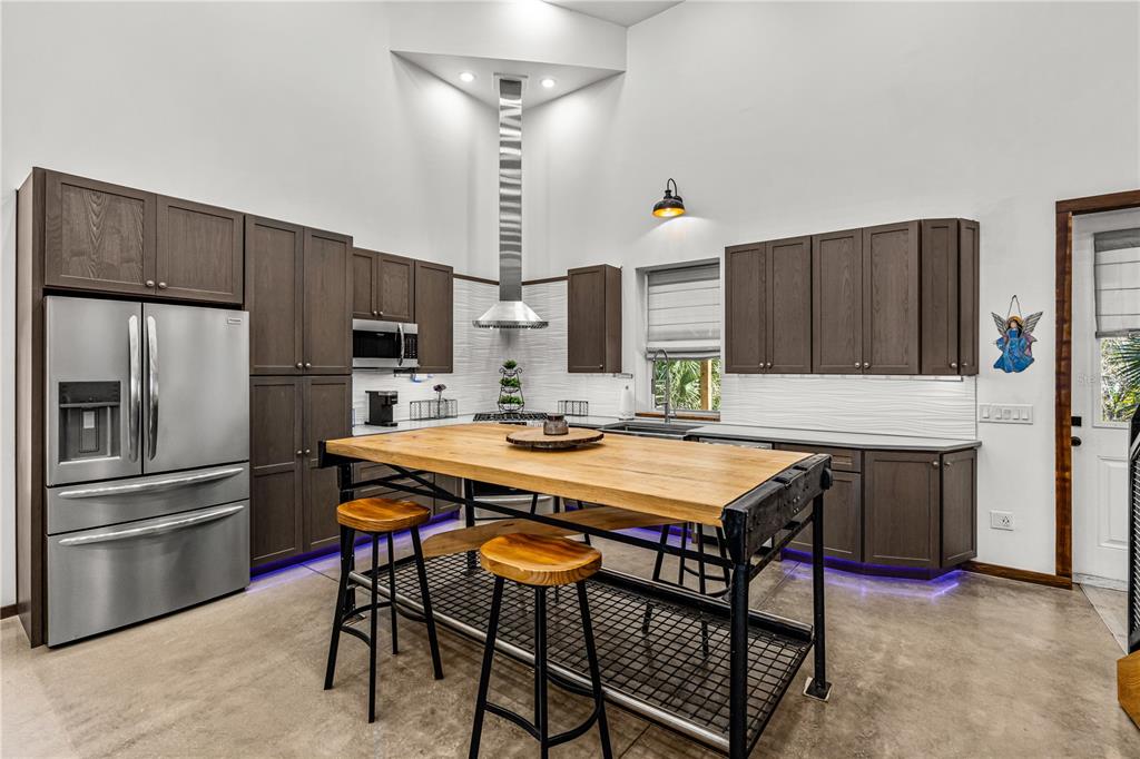 3180 Volco Road Edgewater, FL 32141 - Photo 15 of 51