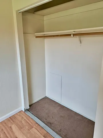 a view of entryway with a empty space