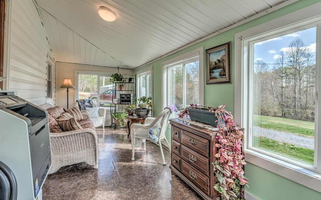 185 Little Wolfcreek Road Murphy, NC 28906 - Photo 19 of 54