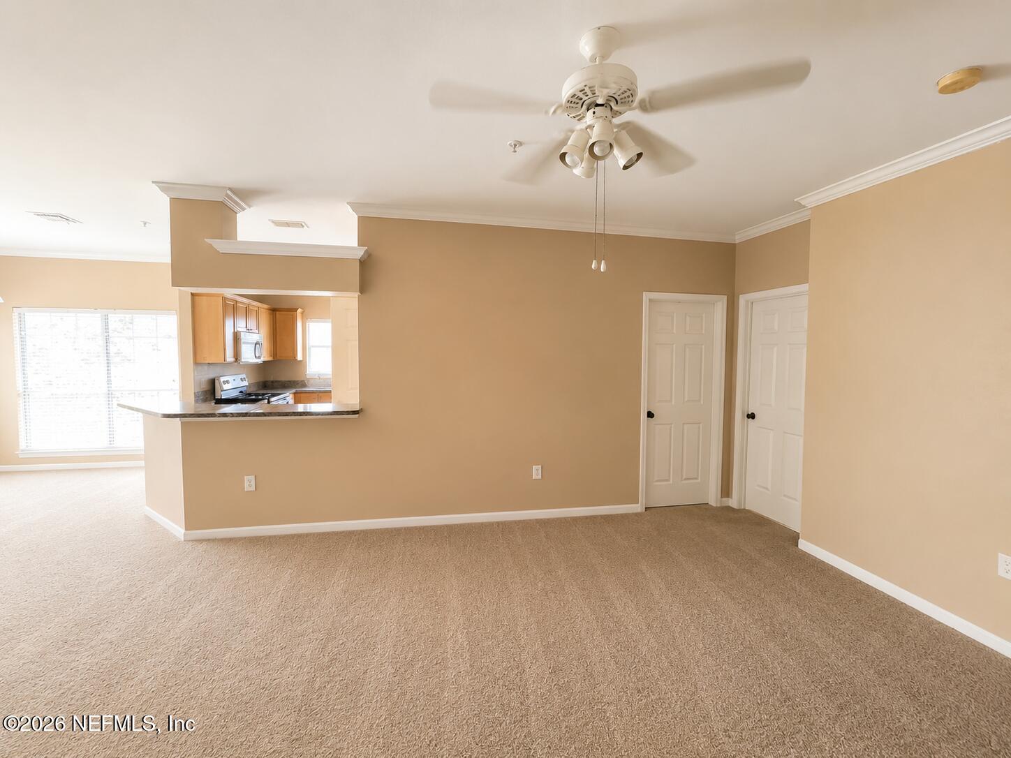 10961 Burnt Mill Road, Unit 1228 Jacksonville, FL 32256 - Photo 4 of 20 Family Living Room 02