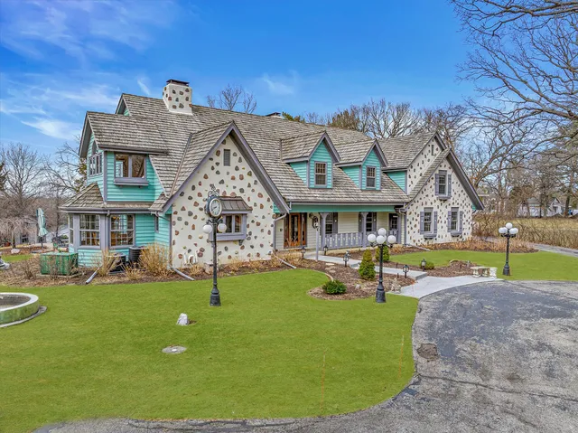 $3,099,000 | W335N5511 Island View Lane, Merton, WI 53058