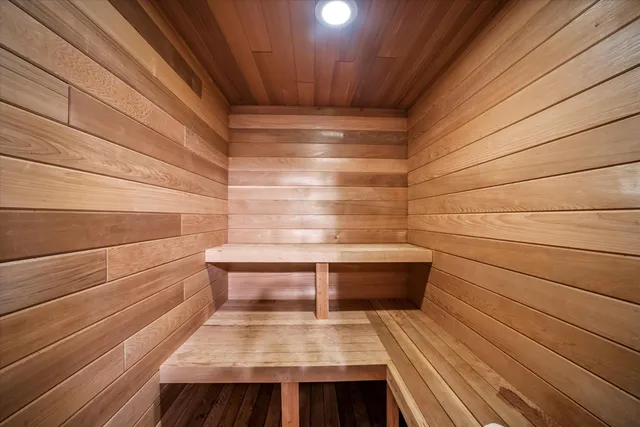 $3,099,000 | W335N5511 Island View Lane, Merton, WI 53058