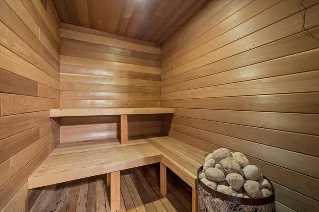 $3,099,000 | W335N5511 Island View Lane, Merton, WI 53058