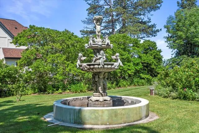 $3,099,000 | W335N5511 Island View Lane, Merton, WI 53058