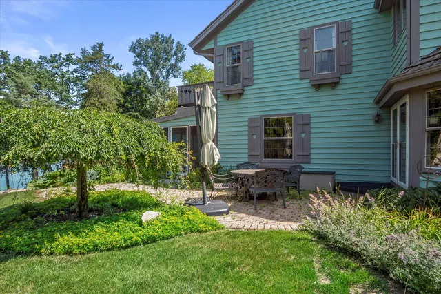 $3,099,000 | W335N5511 Island View Lane, Merton, WI 53058