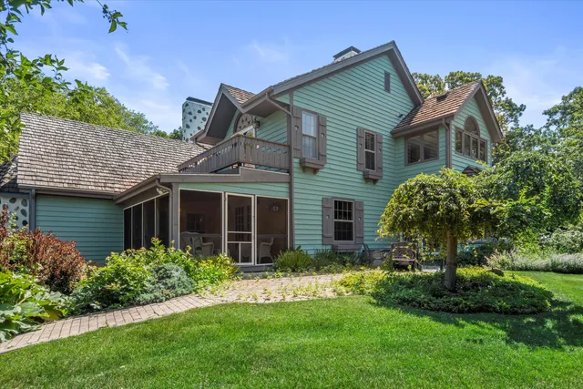 $3,099,000 | W335N5511 Island View Lane, Merton, WI 53058