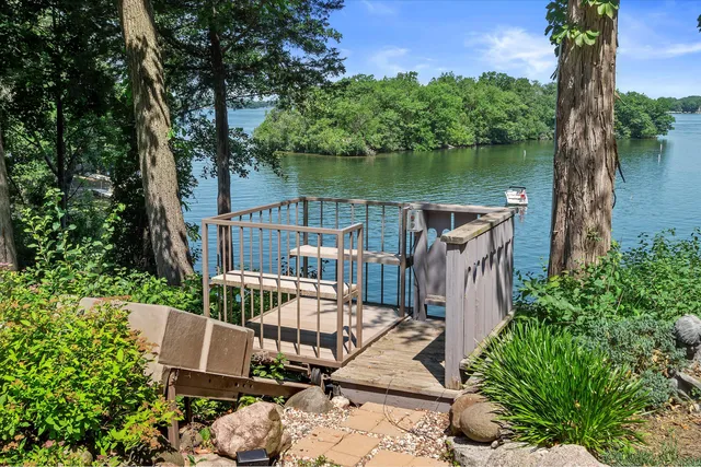 $3,099,000 | W335N5511 Island View Lane, Merton, WI 53058